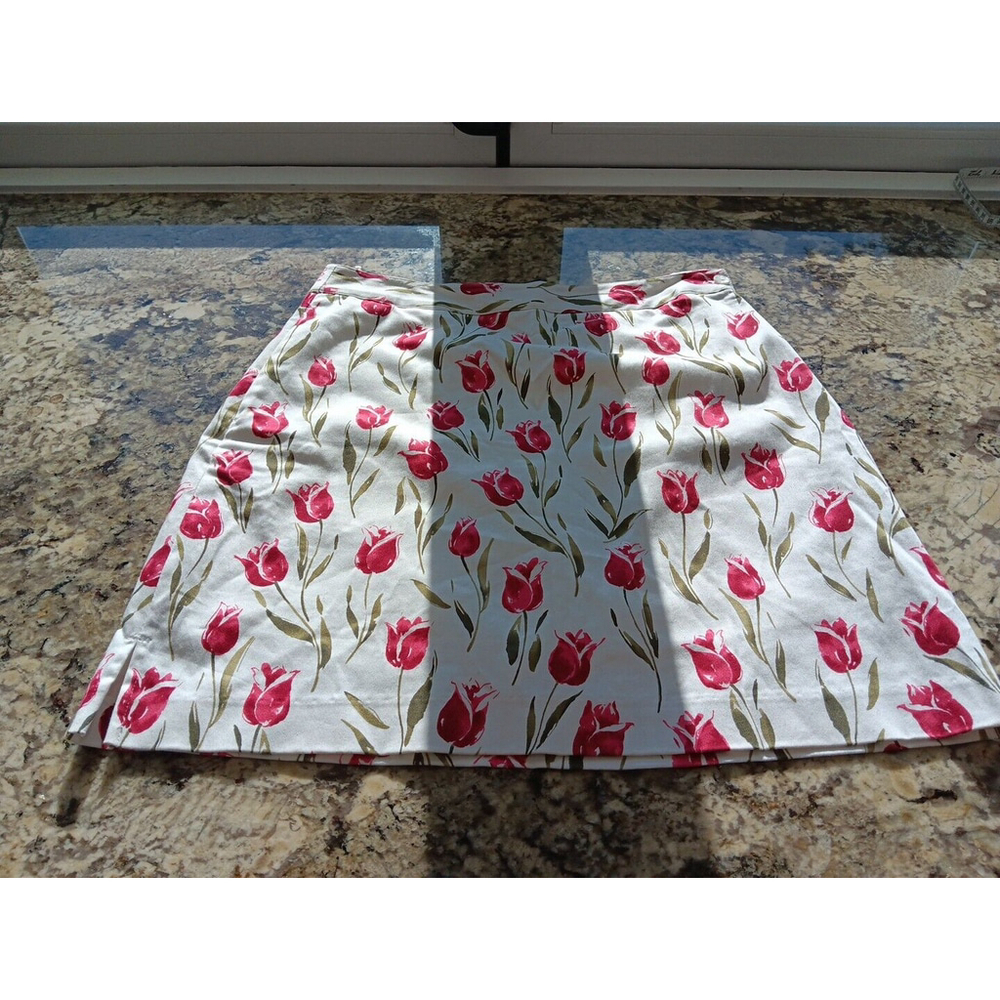 Size 4 EP PRO Skort Ivory All-Over Red Tulips Floral Skirt Golf Tennis Pickeball